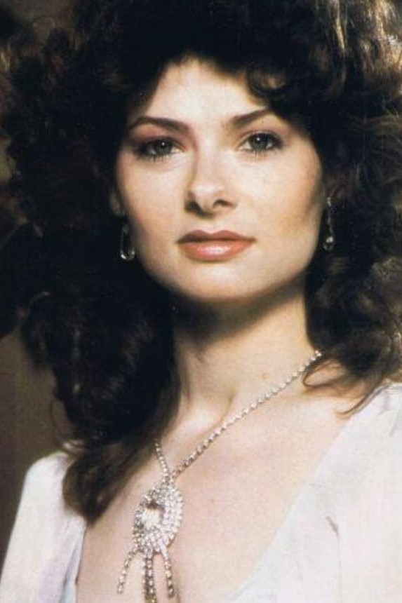 Veronica Hart